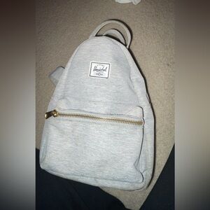 Grey mini hershel’s back back 🤍🤍
